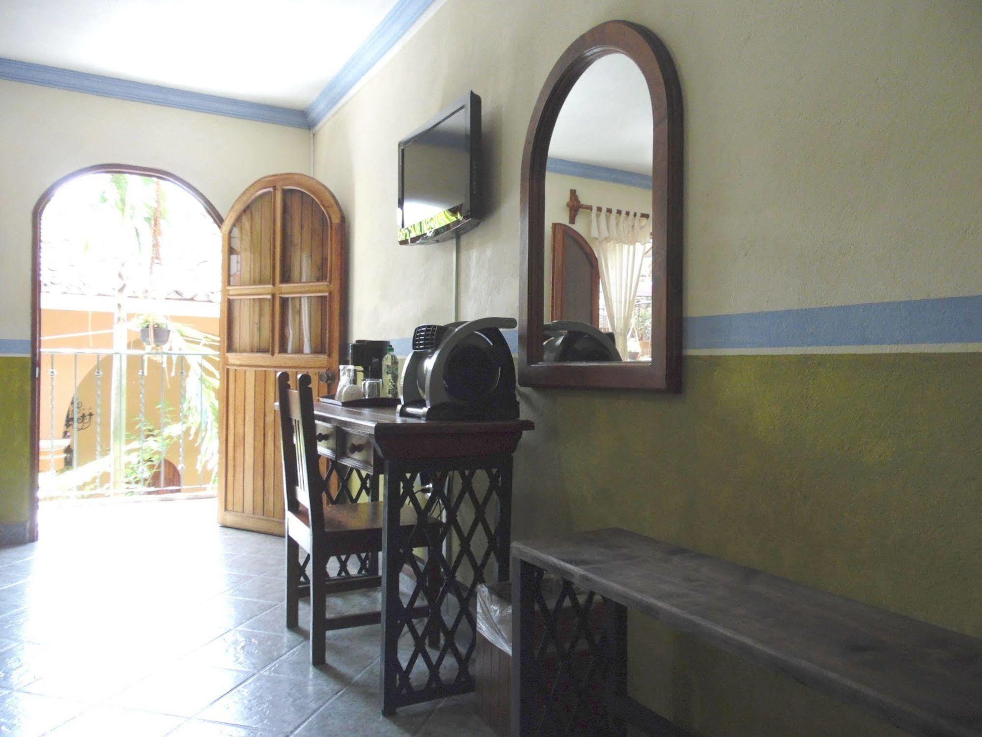 Hotel Posada San Jeronimo Coatepec  Bagian luar foto