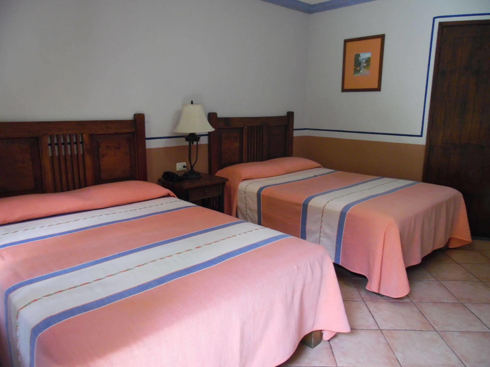 Hotel Posada San Jeronimo Coatepec  Bagian luar foto