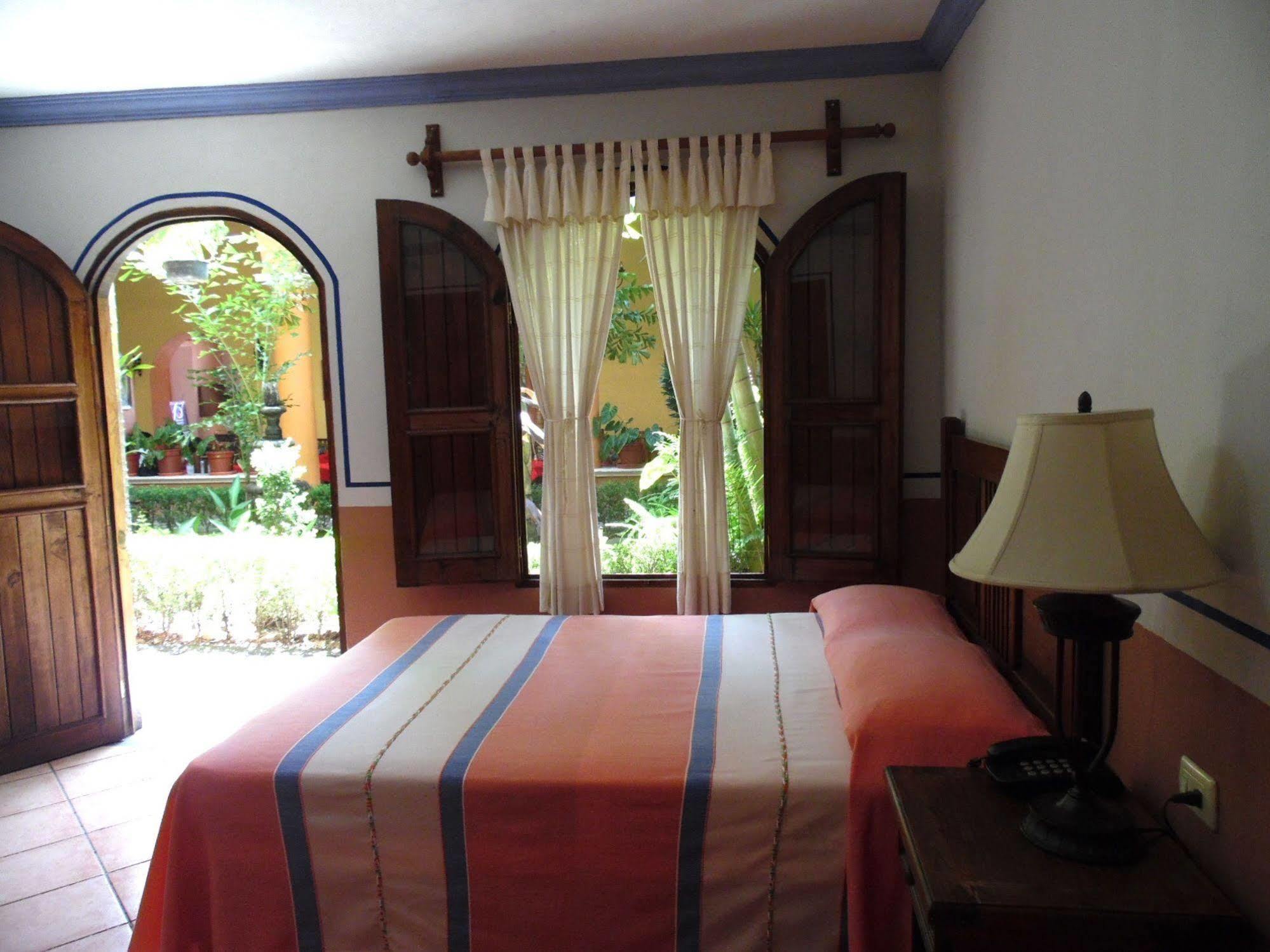 Hotel Posada San Jeronimo Coatepec  Bagian luar foto