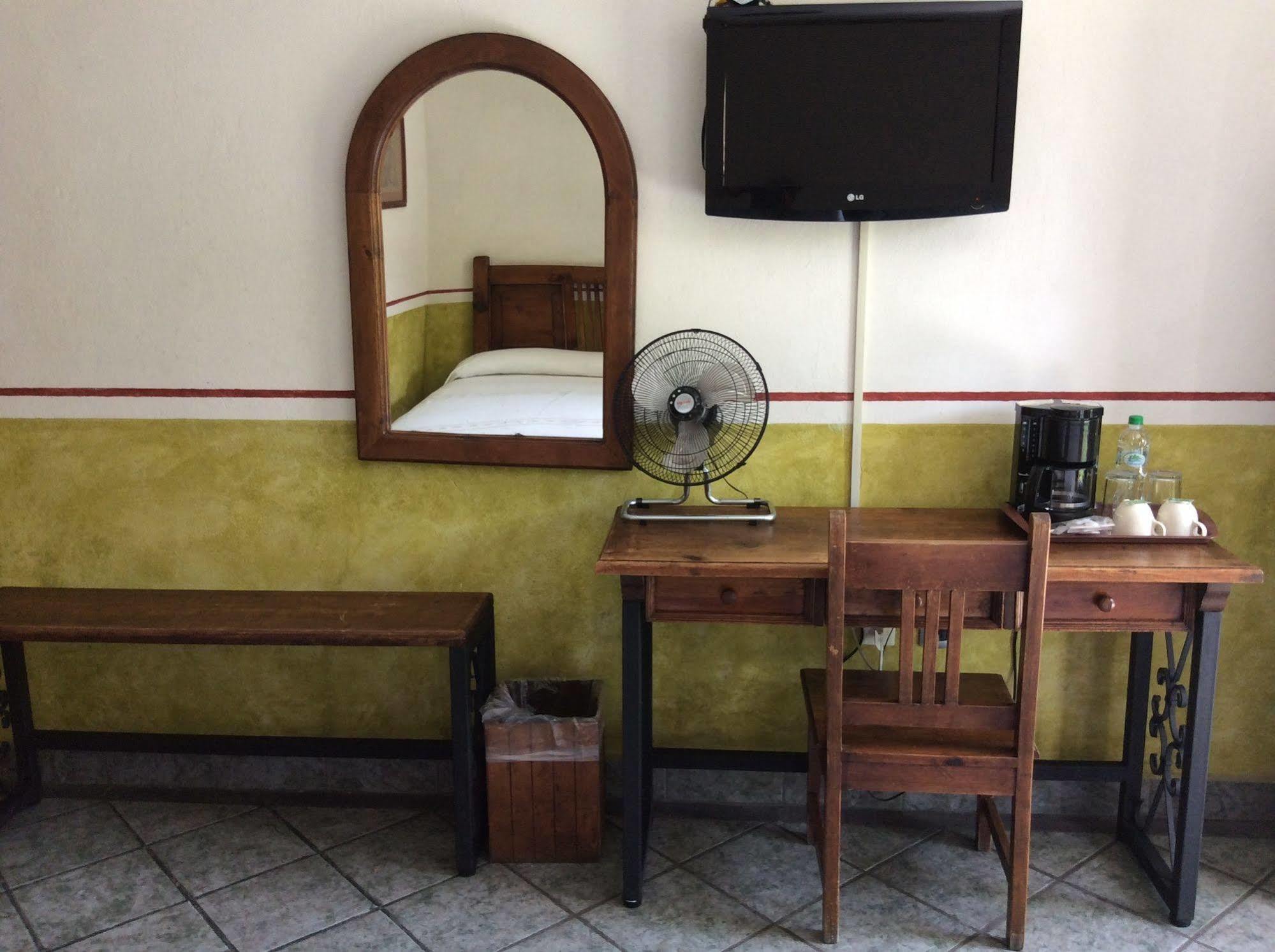 Hotel Posada San Jeronimo Coatepec  Bagian luar foto